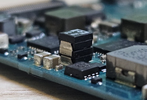 Stacked capacitors